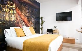 Agradable Apartamento Temporal De 1 Dormitorio En Madrid Pez30