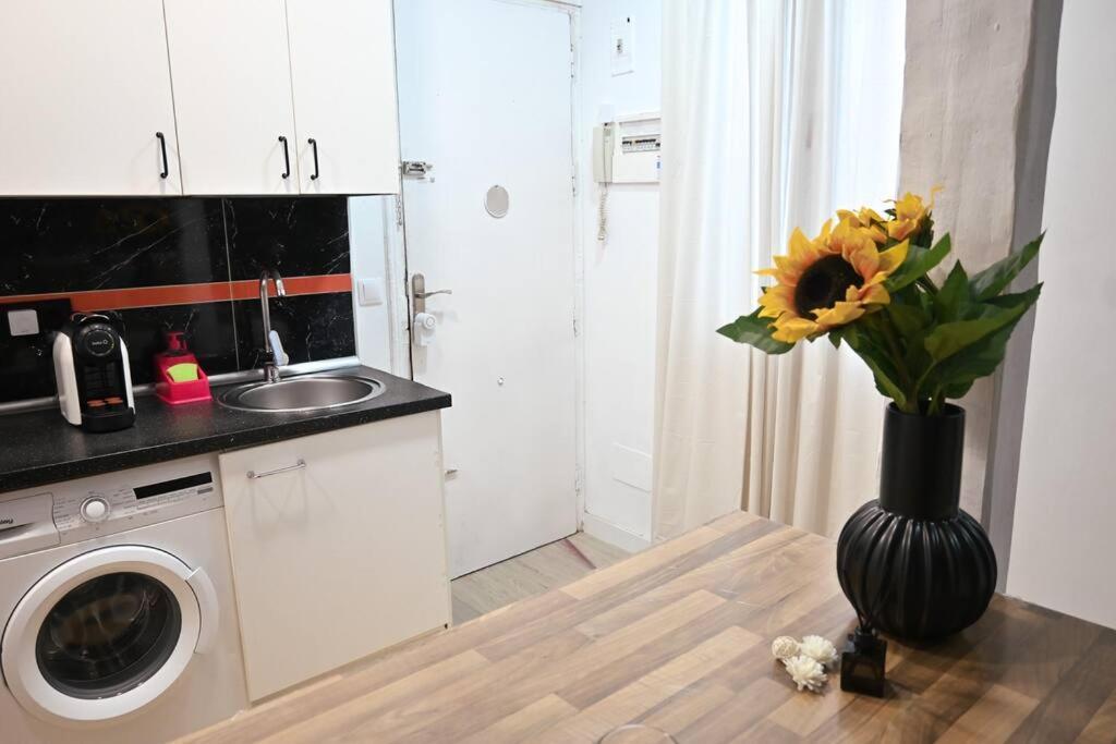 Apartamento Agradable Apartamento Temporal De 1 Dormitorio En Madrid Pez30 Exterior foto