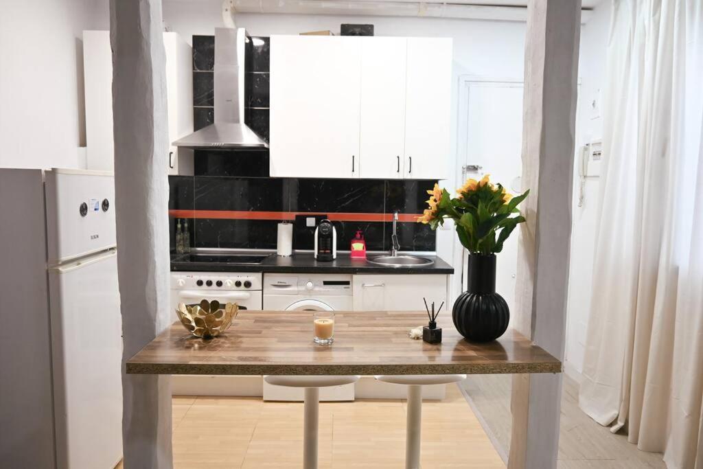 Apartamento Agradable Apartamento Temporal De 1 Dormitorio En Madrid Pez30 Exterior foto