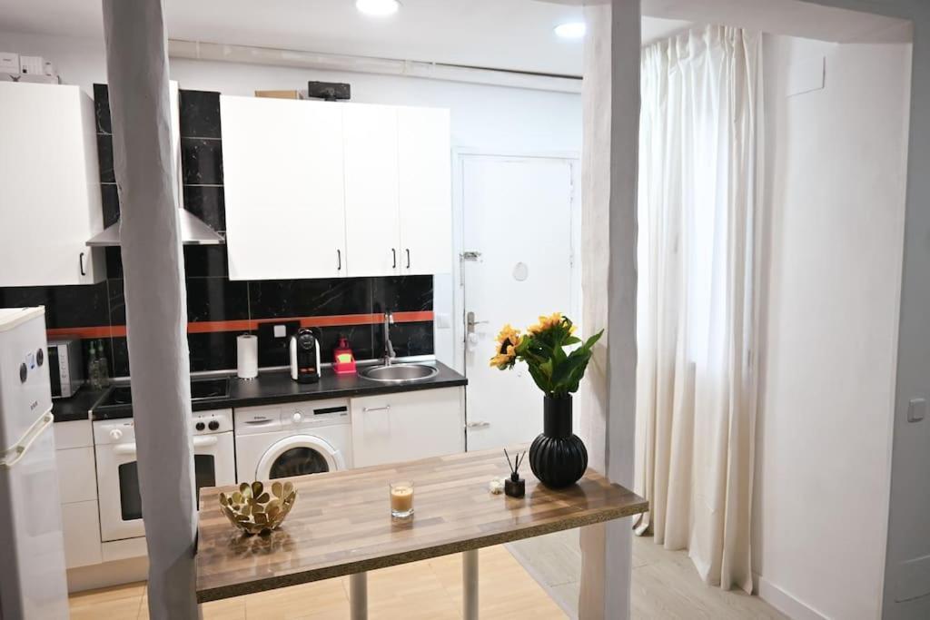 Apartamento Agradable Apartamento Temporal De 1 Dormitorio En Madrid Pez30 Exterior foto